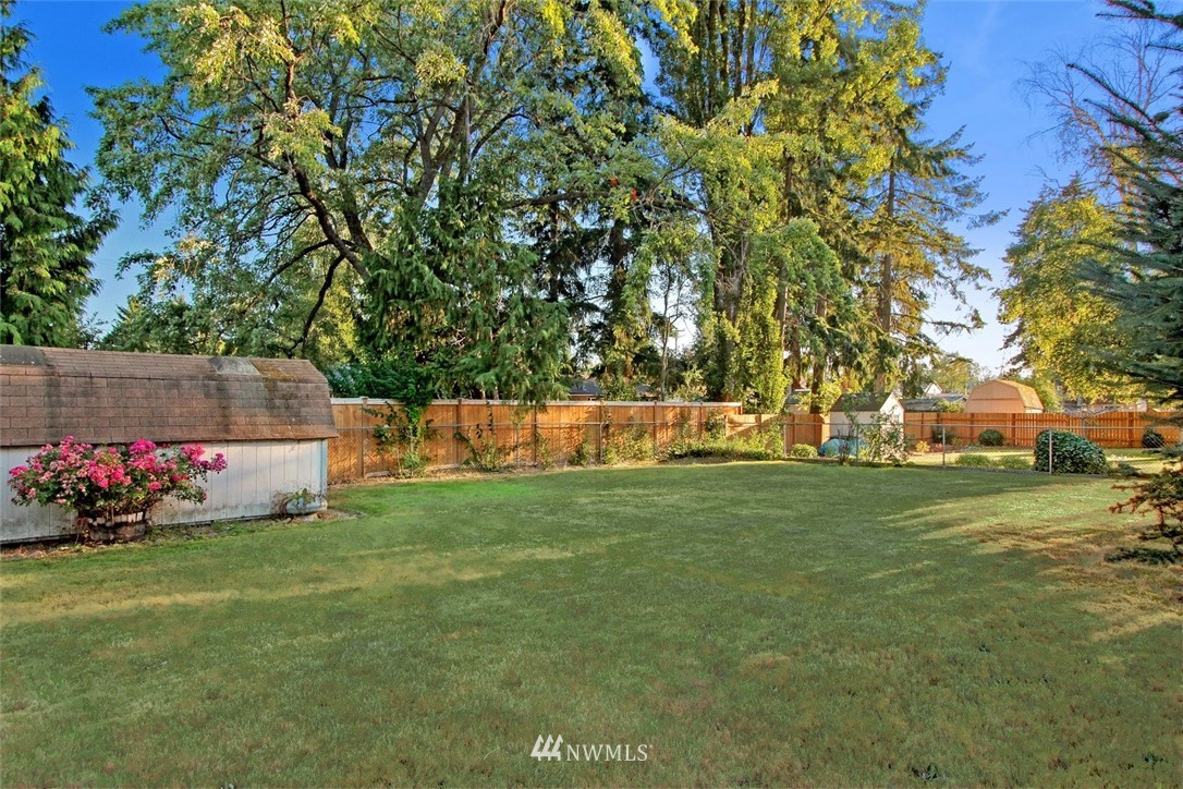 3901 Northeast 22nd Street Renton, WA 98056 - Photo 15 of 18