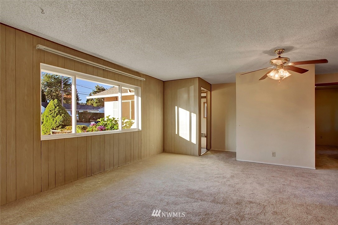 3901 Northeast 22nd Street Renton, WA 98056 - Photo 4 of 18
