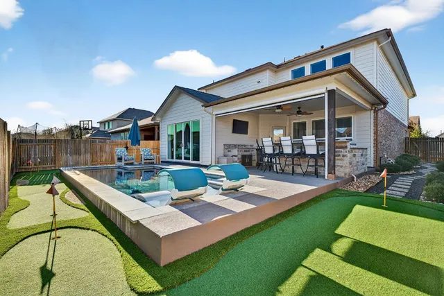 $600,000 | 157 Firethorn Drive, Buda, TX 78610