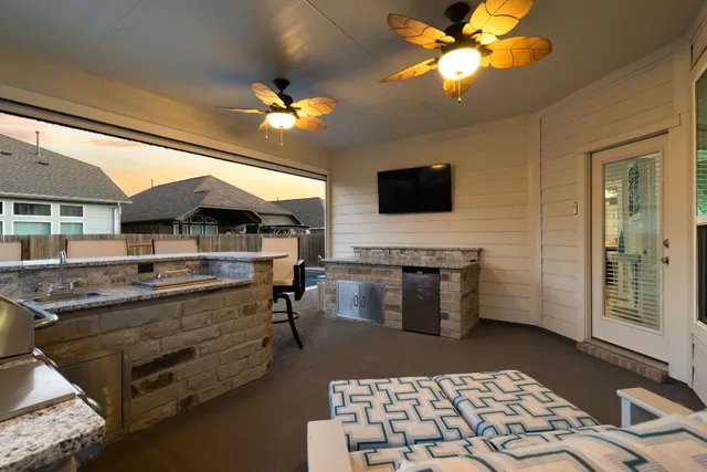 $600,000 | 157 Firethorn Drive, Buda, TX 78610