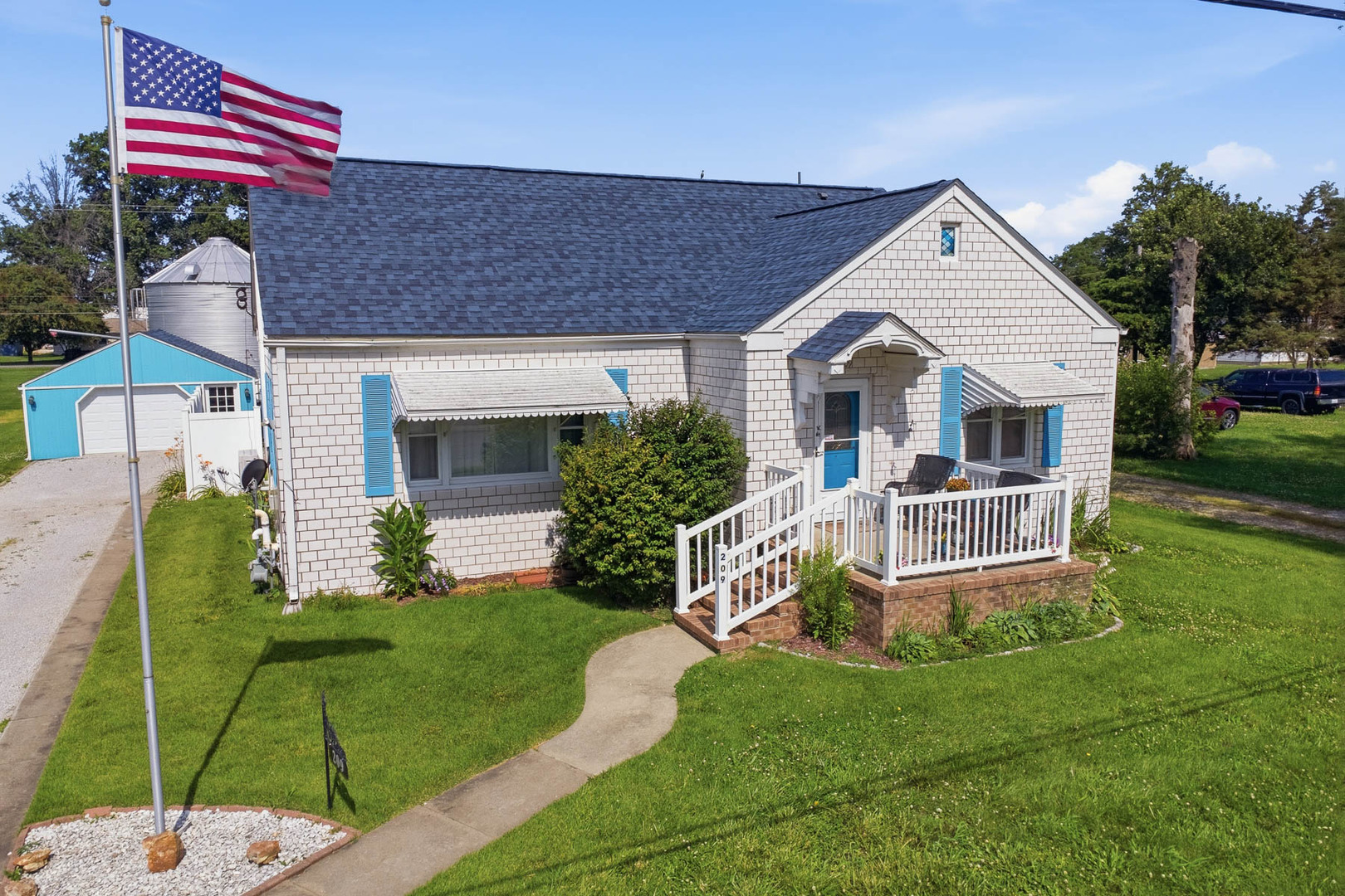 209 South Broadway Hoffman, IL 62250 - Photo 44 of 59