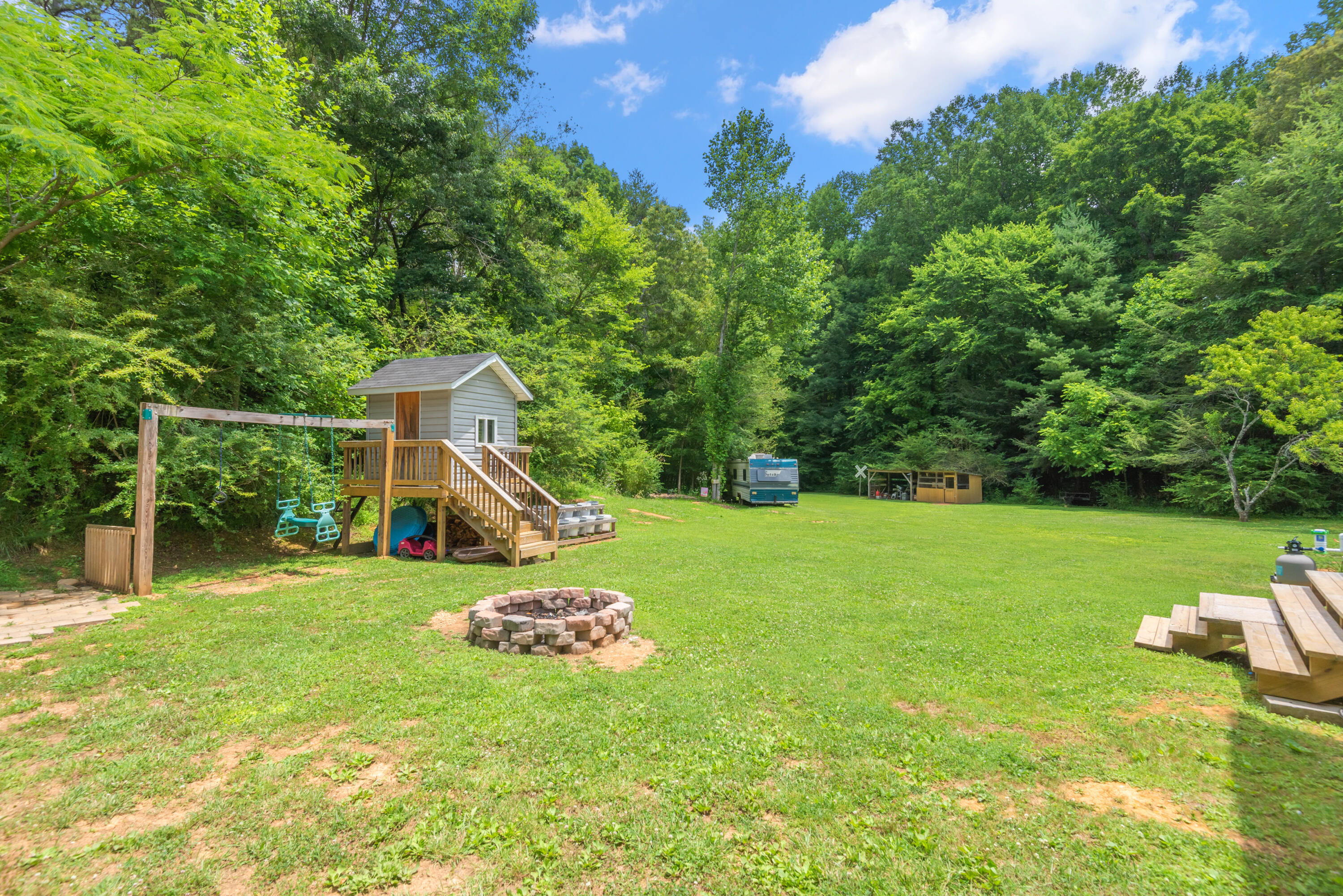 172 Hull Road Madisonville, TN 37354 - Photo 7 of 33 F2D1BFB5-2494-4D8D-BA13-E9172C642578