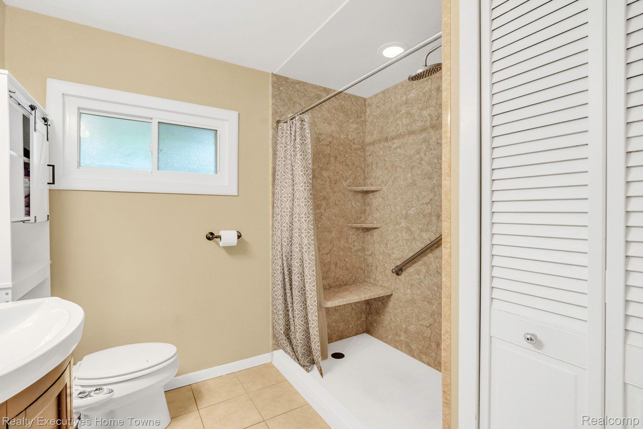 3090 Beach Road Port Huron, MI 48060 - Photo 24 of 39 Gallery Image 24