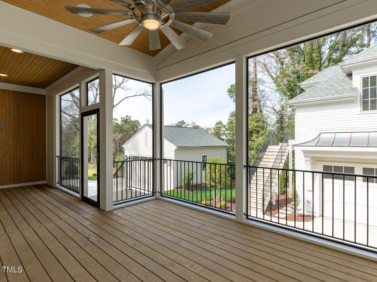 2302 Lyon Street Raleigh, NC 27608 - Photo 4 of 49 041-1280x960-screen-porch