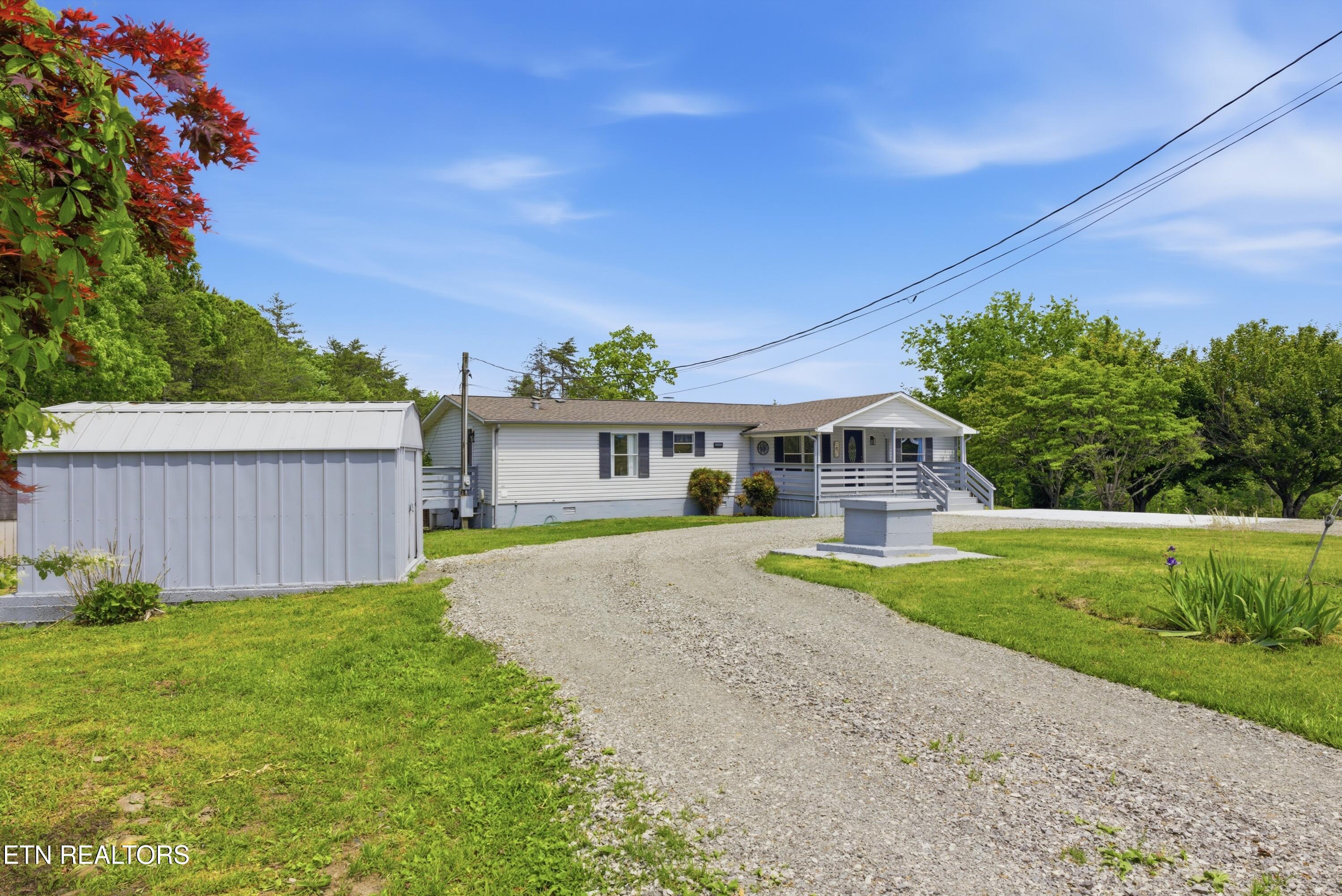 270 Brown Road Oakdale, TN 37829 - Photo 2 of 51 1N9A4651