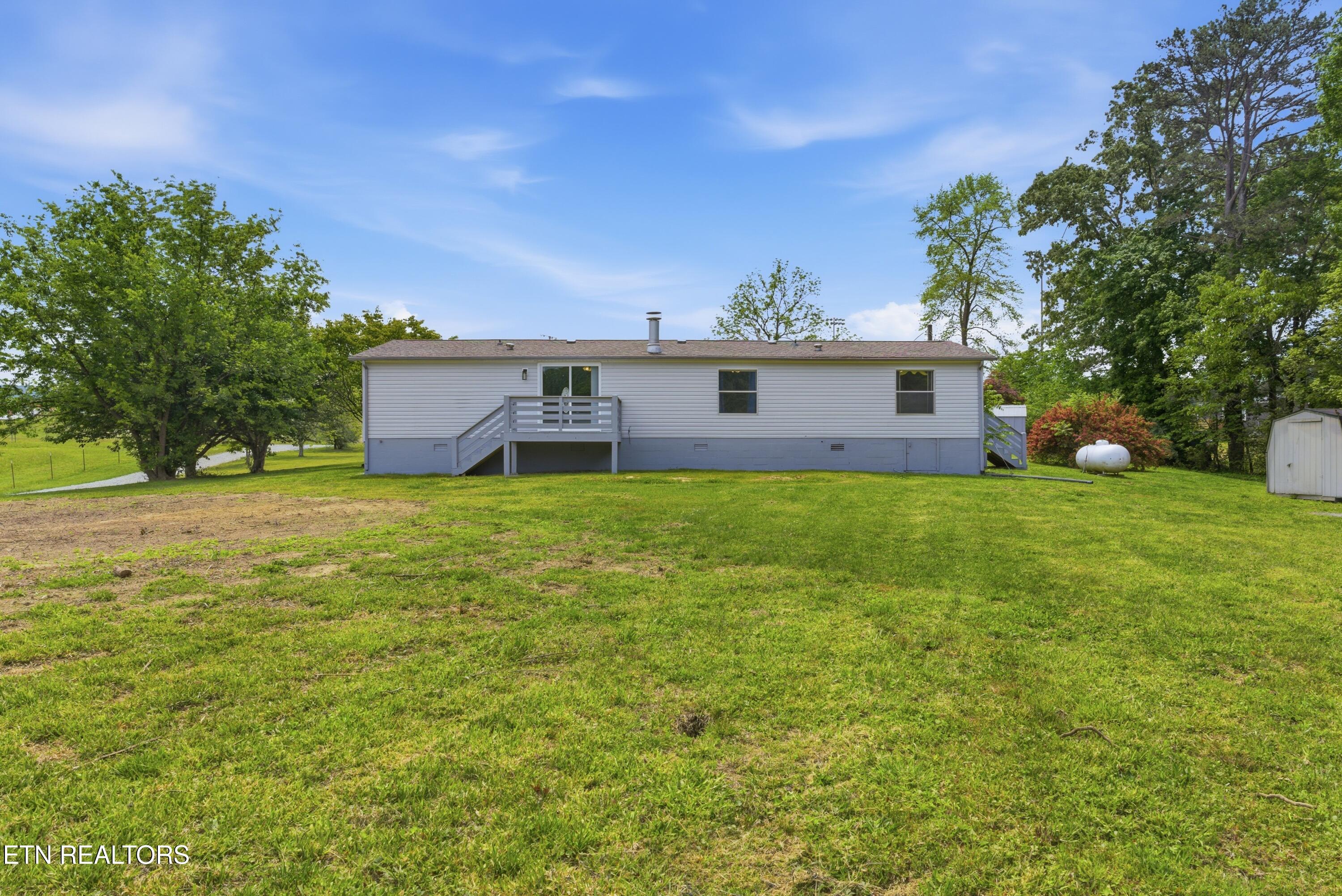 270 Brown Road Oakdale, TN 37829 - Photo 4 of 51 1N9A4661