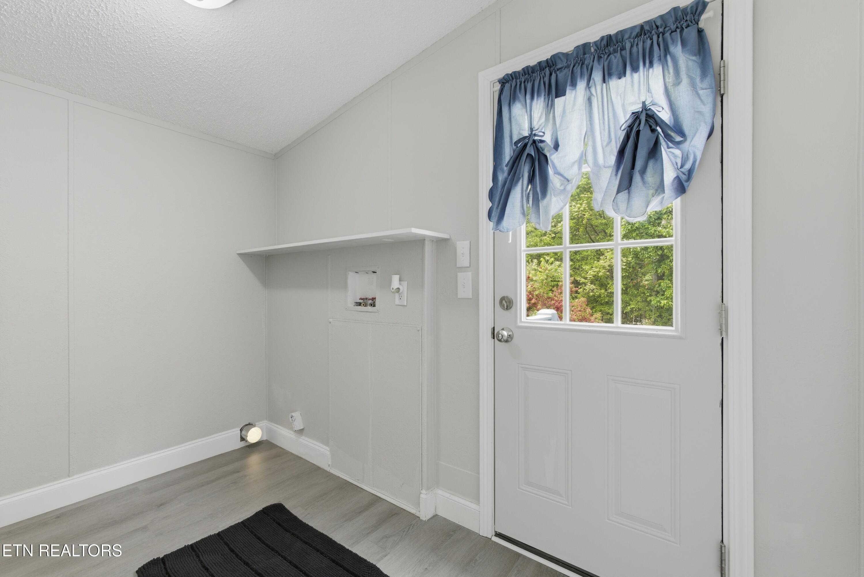 270 Brown Road Oakdale, TN 37829 - Photo 43 of 51 1N9A4801