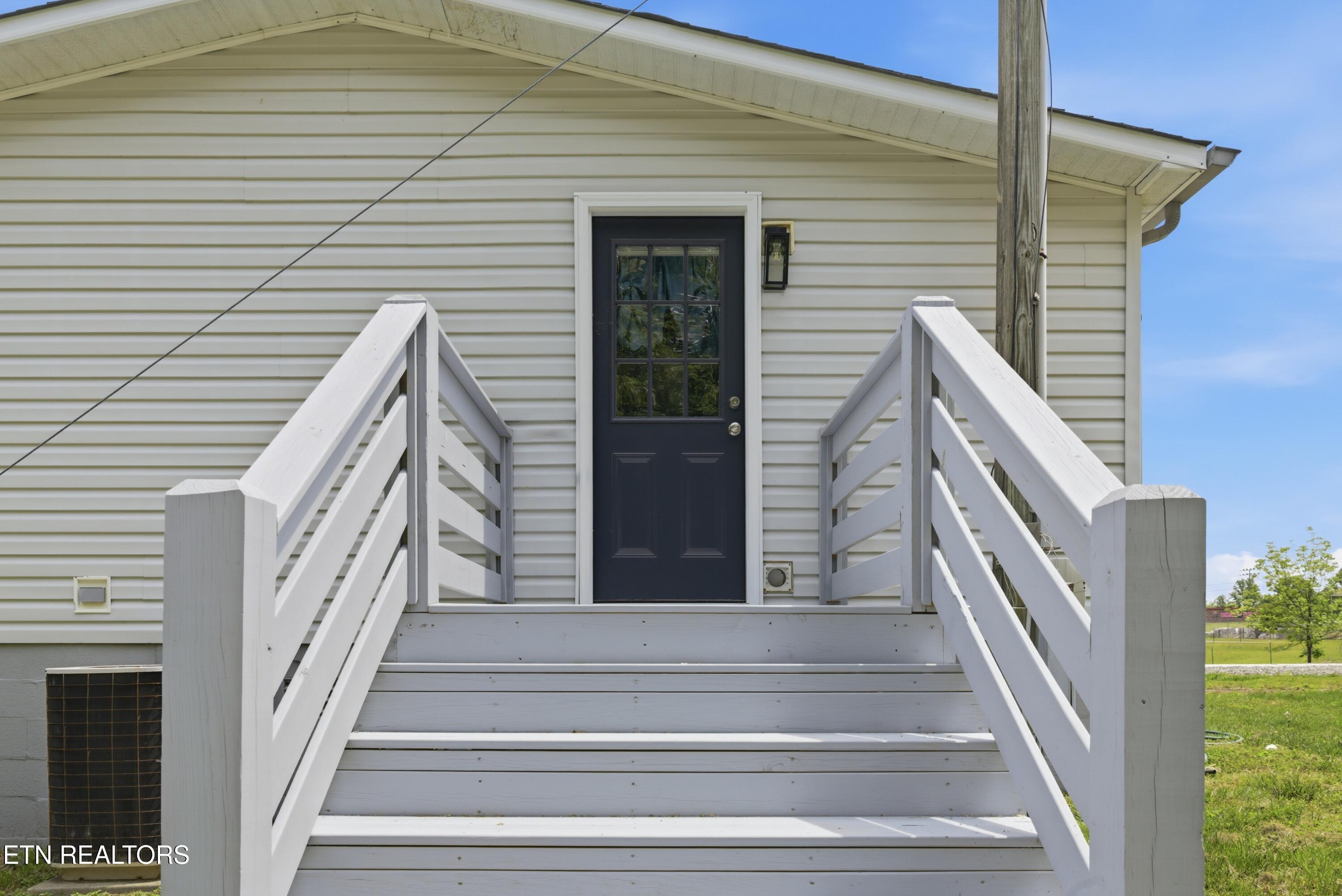 270 Brown Road Oakdale, TN 37829 - Photo 5 of 51 1N9A4666
