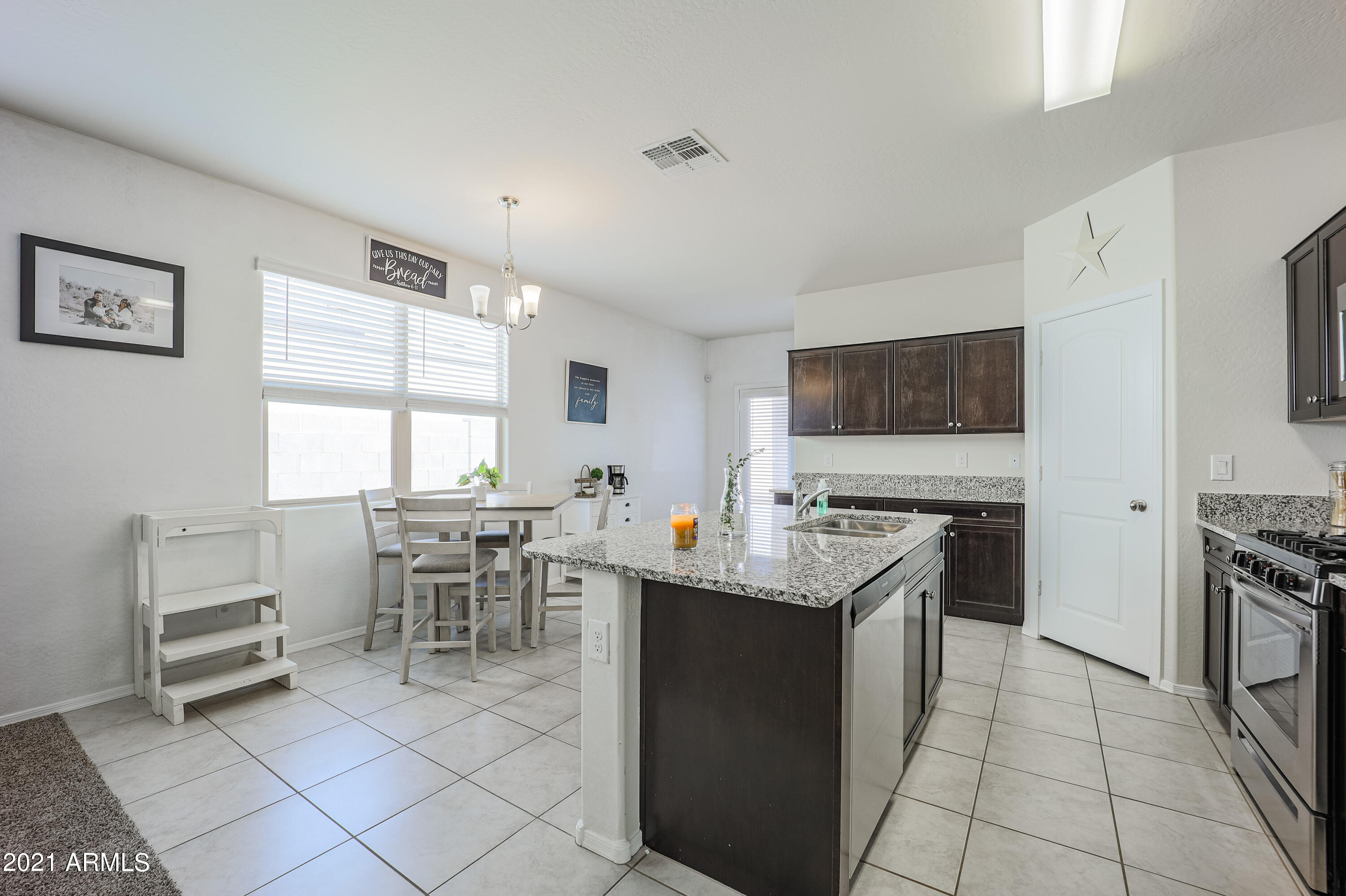 30971 West Picadilly Road Buckeye, AZ 85396 - Photo 5 of 23 B (3)