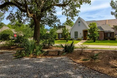 $549,000 | 799 Libby Lane, Mandeville, LA 70471