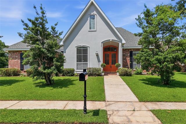 799 Libby Lane Mandeville, LA 70471 - Photo 2 of 37