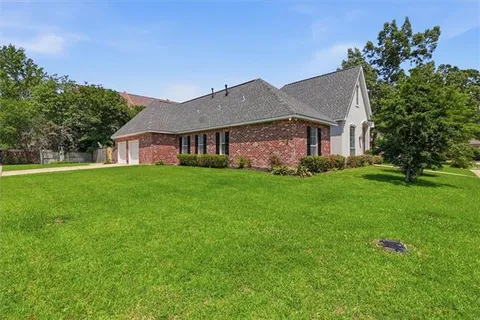$549,000 | 799 Libby Lane, Mandeville, LA 70471