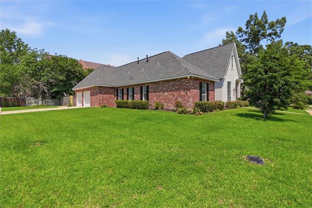 799 Libby Lane Mandeville, LA 70471 - Photo 3 of 37