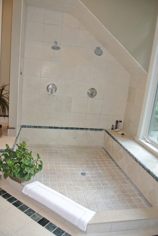 423 Concord Road Weston, MA 02493 - Photo 17 of 30 a bathroom with a tub