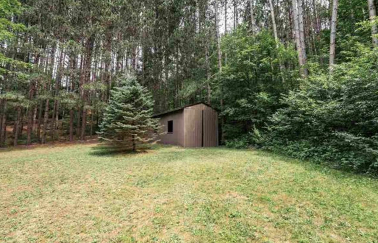 5240 Cedar Valley Road Traverse City, MI 49684 - Photo 35 of 54 1911858-34.JPG