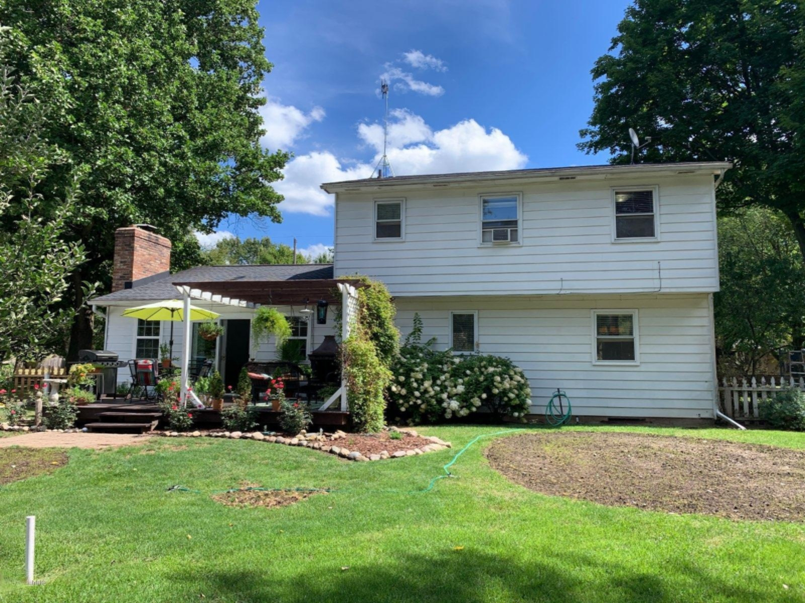 1301 Northampton Road Kalamazoo, MI 49006 - Photo 5 of 27 Rear photo