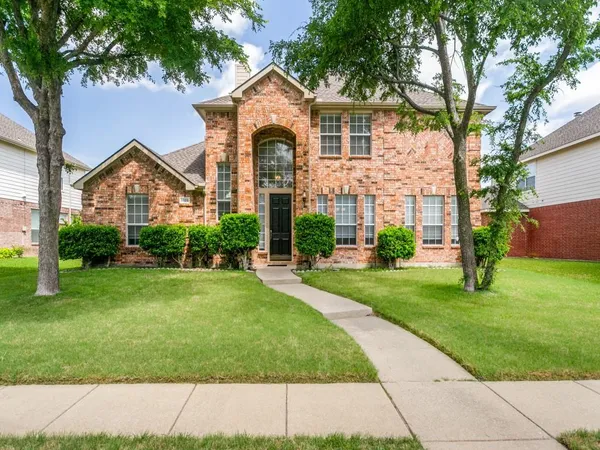 $695,000 | 3525 Dripping Springs Drive, Plano, TX 75025
