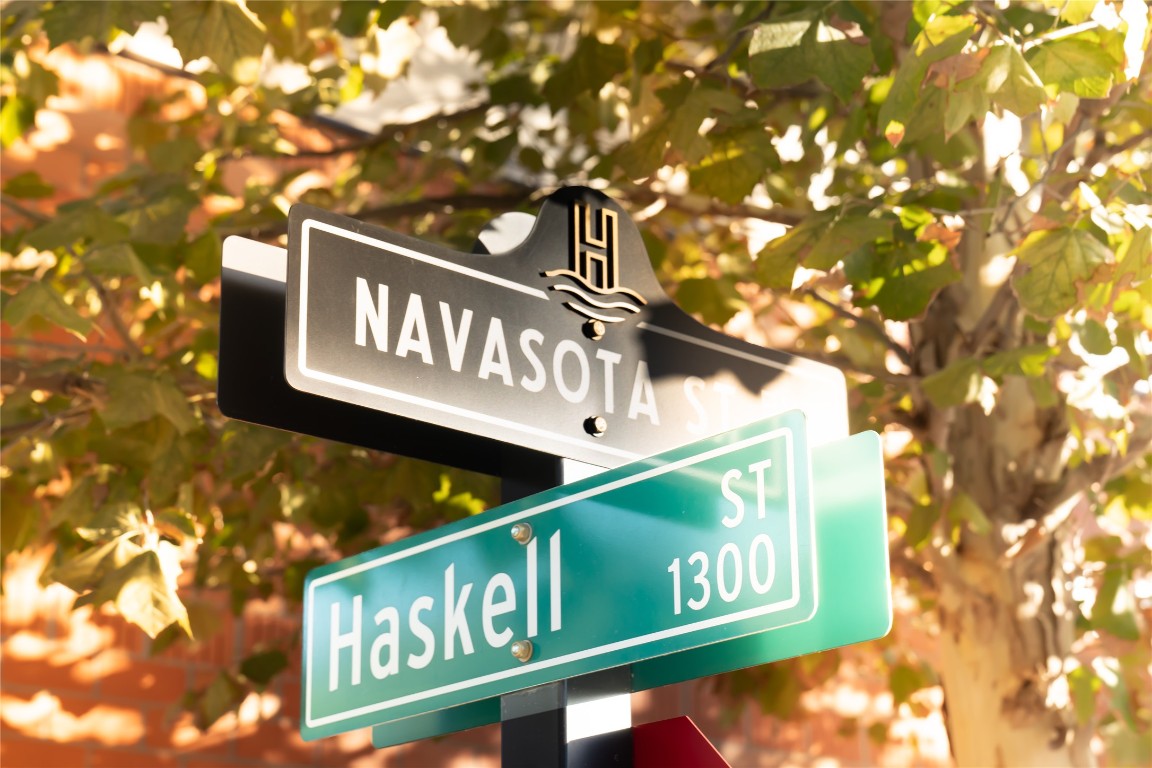 49 Navasota Street, Unit 209 Austin, TX 78702 - Photo 32 of 32 a street sign that is on a pole