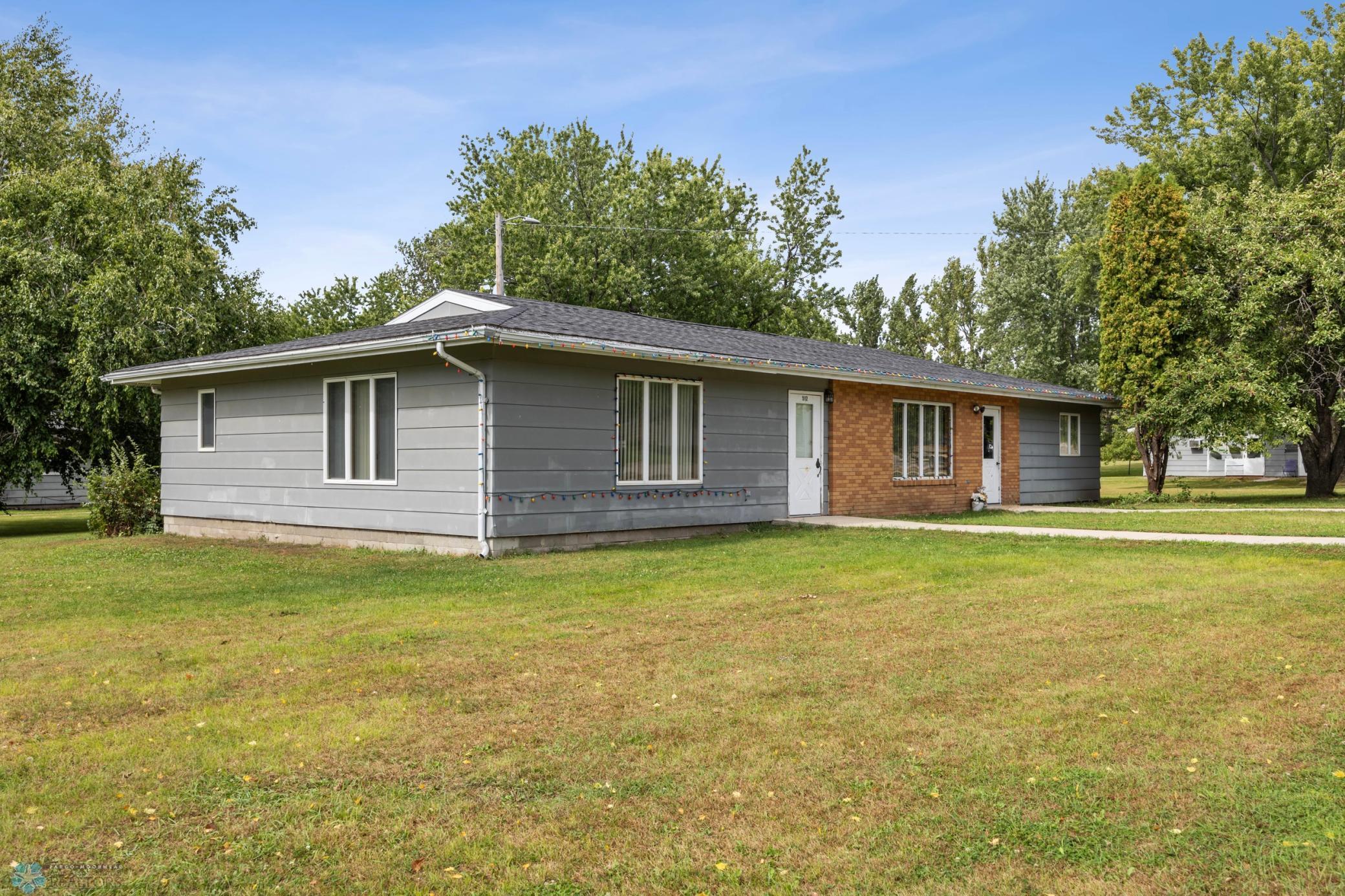512 2nd Street Northwest Lamoure, ND 58458 - Photo 2 of 29