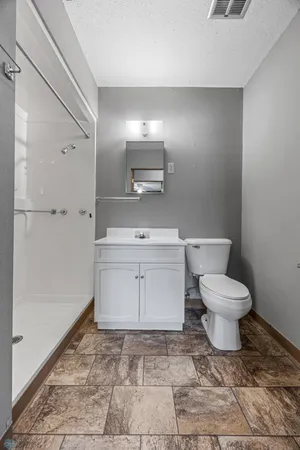 $615,000 | 512 2nd Street Northwest, Lamoure, ND 58458