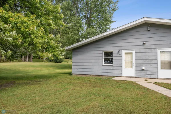 $615,000 | 512 2nd Street Northwest, Lamoure, ND 58458