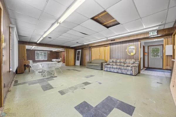 $615,000 | 512 2nd Street Northwest, Lamoure, ND 58458