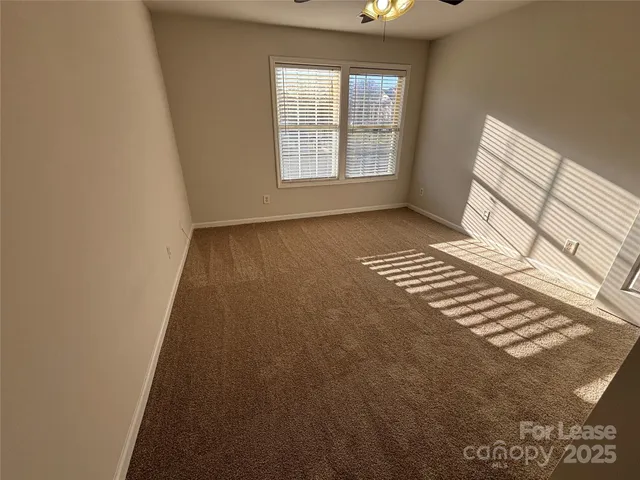 $1,650 | 938 Plaza Walk Drive, Charlotte, NC 28215