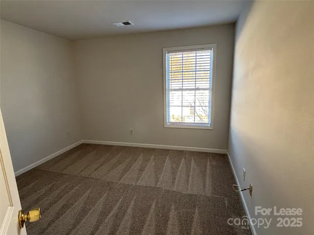 $1,650 | 938 Plaza Walk Drive, Charlotte, NC 28215