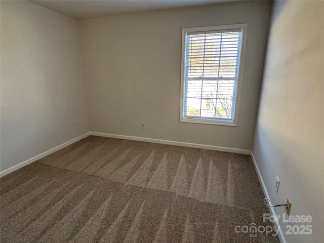 $1,650 | 938 Plaza Walk Drive, Charlotte, NC 28215