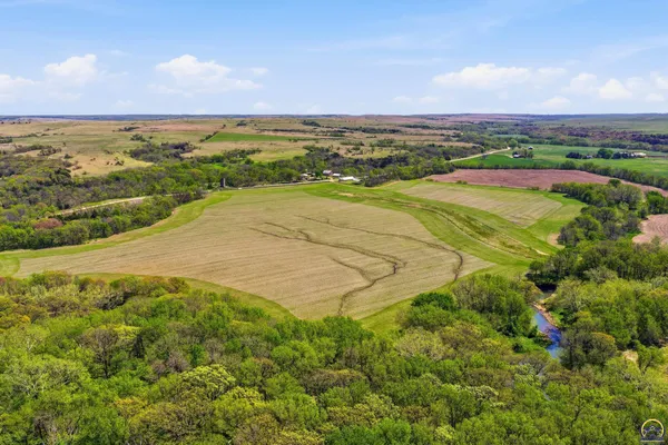 $2,200,000 | 22507 Hessdale Road, Alma, KS 66401