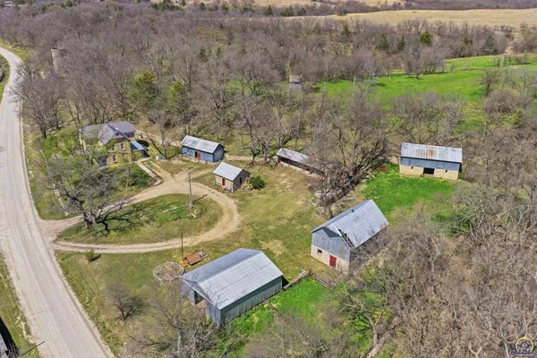 $2,200,000 | 22507 Hessdale Road, Alma, KS 66401