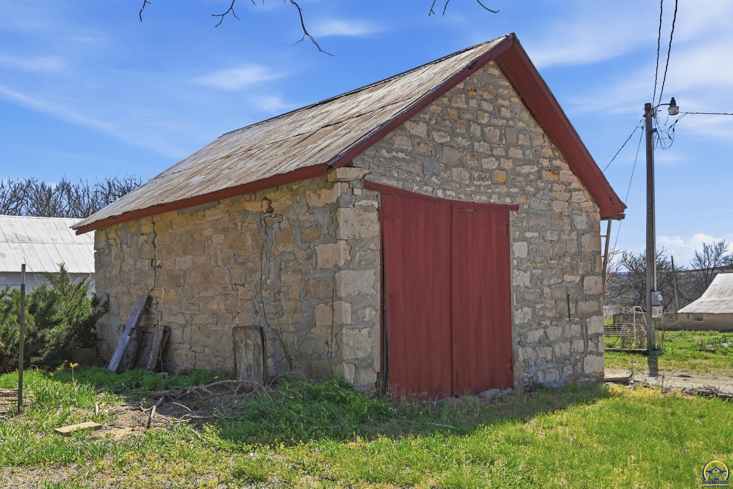 22507 Hessdale Road Alma, KS 66401 - Photo 35 of 72