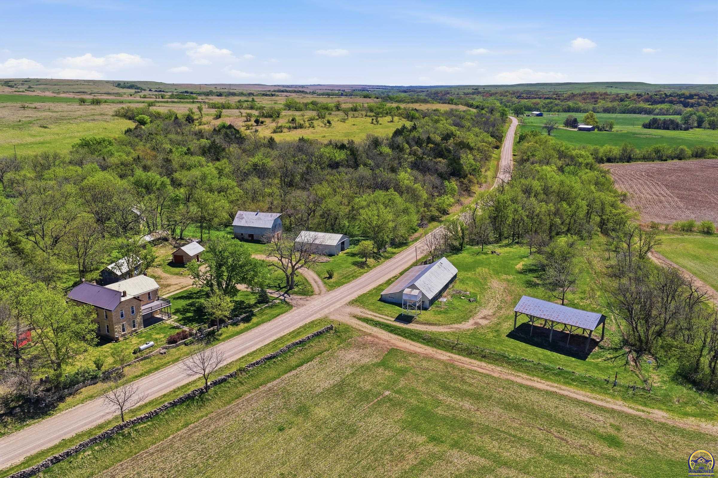 22507 Hessdale Road Alma, KS 66401 - Photo 4 of 72