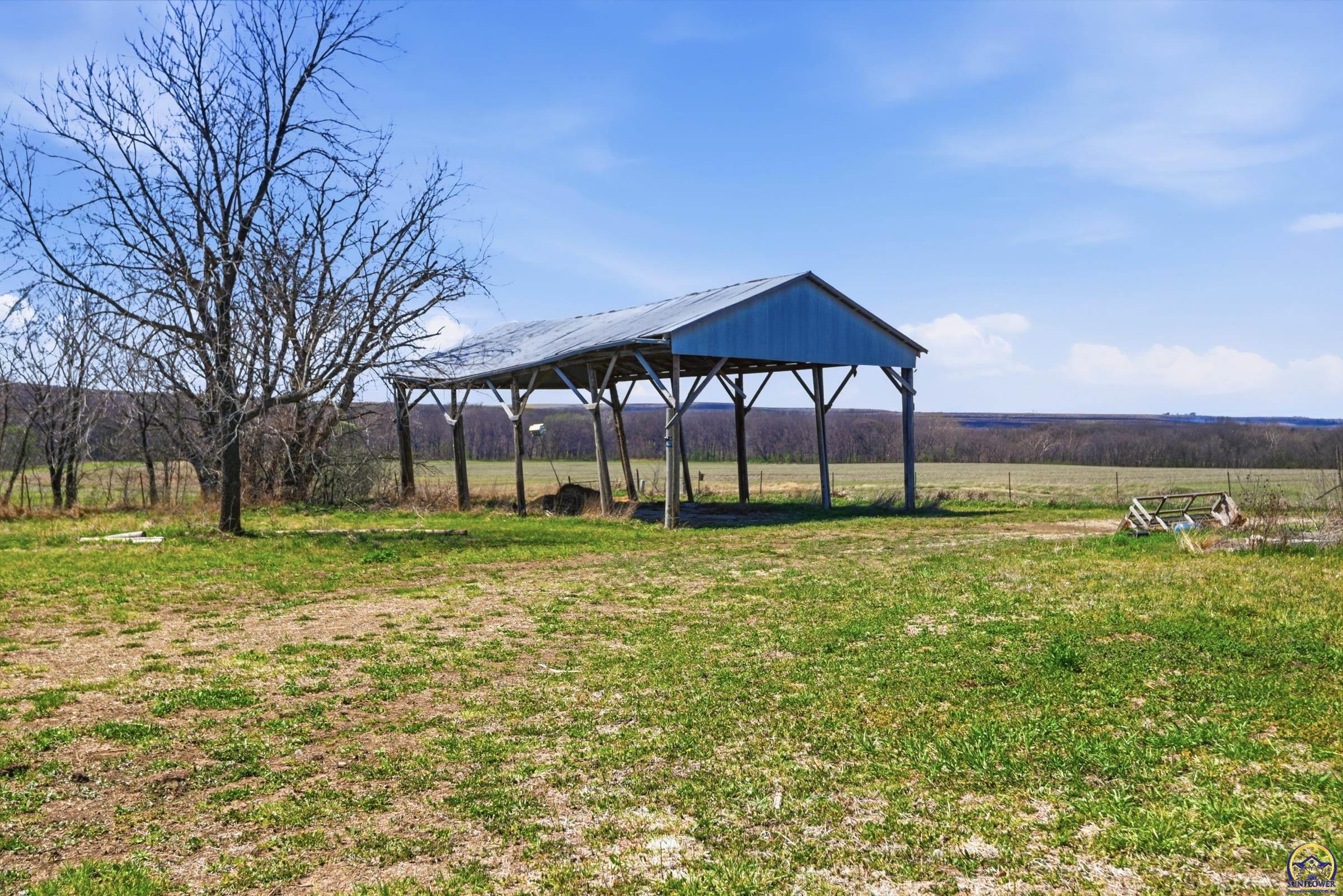 22507 Hessdale Road Alma, KS 66401 - Photo 45 of 72