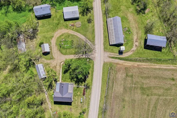$2,200,000 | 22507 Hessdale Road, Alma, KS 66401