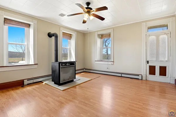 $2,200,000 | 22507 Hessdale Road, Alma, KS 66401