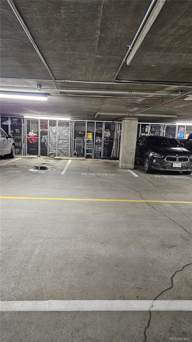 1499 Blake Street, Unit 4G Denver, CO 80202 - Photo 33 of 34 a view of parking area