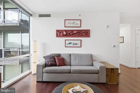 $535,000 | 6820 Wisconsin Avenue, Unit 4008, Bethesda, MD 20815