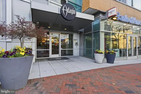 $535,000 | 6820 Wisconsin Avenue, Unit 4008, Bethesda, MD 20815