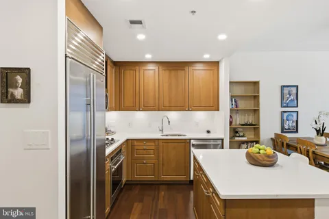 $535,000 | 6820 Wisconsin Avenue, Unit 4008, Bethesda, MD 20815