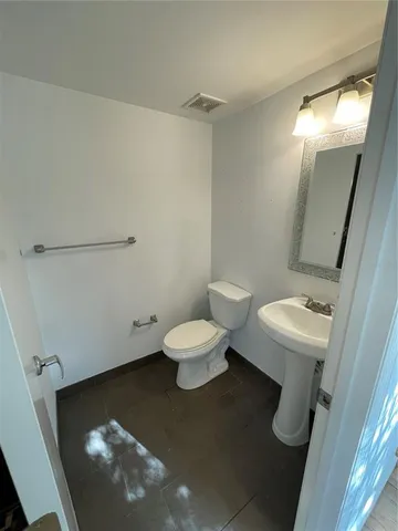 $2,200 | 1319 Francis Avenue, Orlando, FL 32806