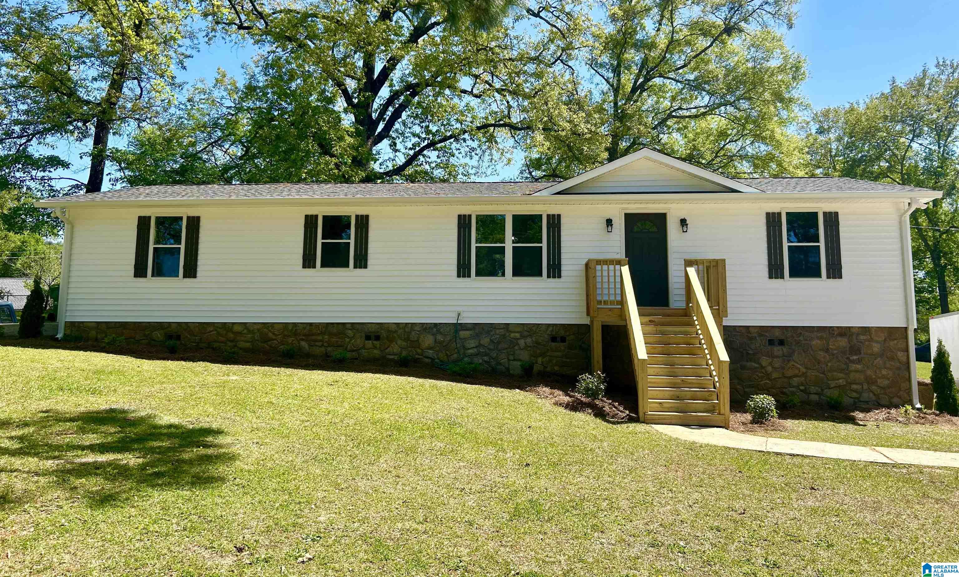 786 Merlin Drive Calera, AL 35040 - Photo 1 of 31