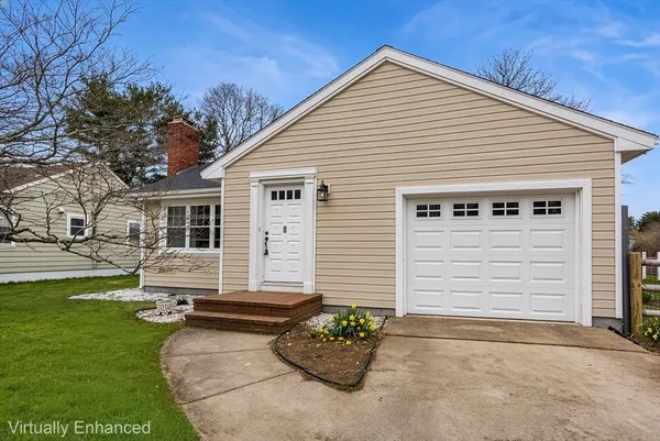 $515,000 | 1064 Somerset Avenue, Dighton, MA 02764