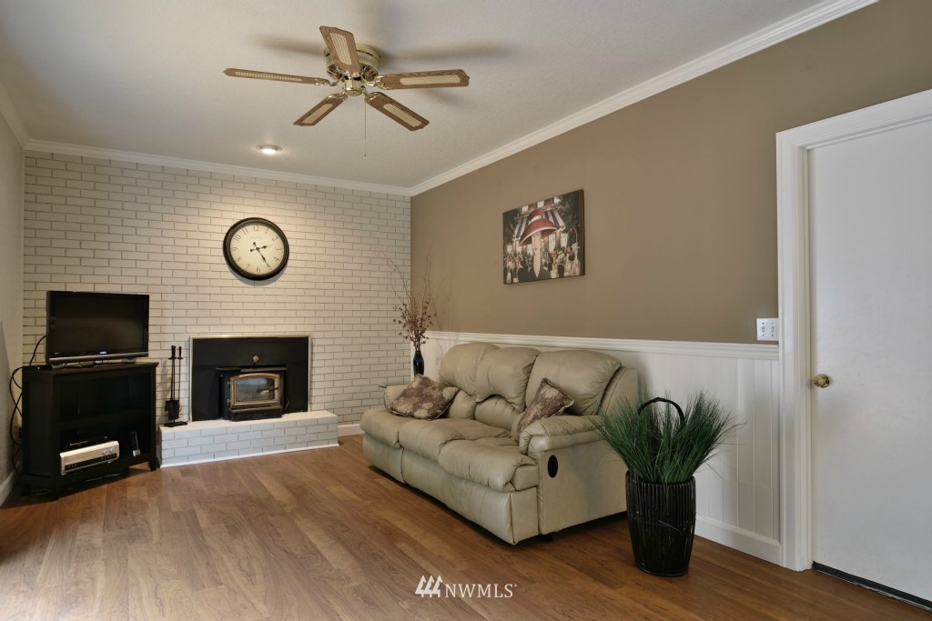 2208 178th Street Southeast Bothell, WA 98012 - Photo 5 of 25