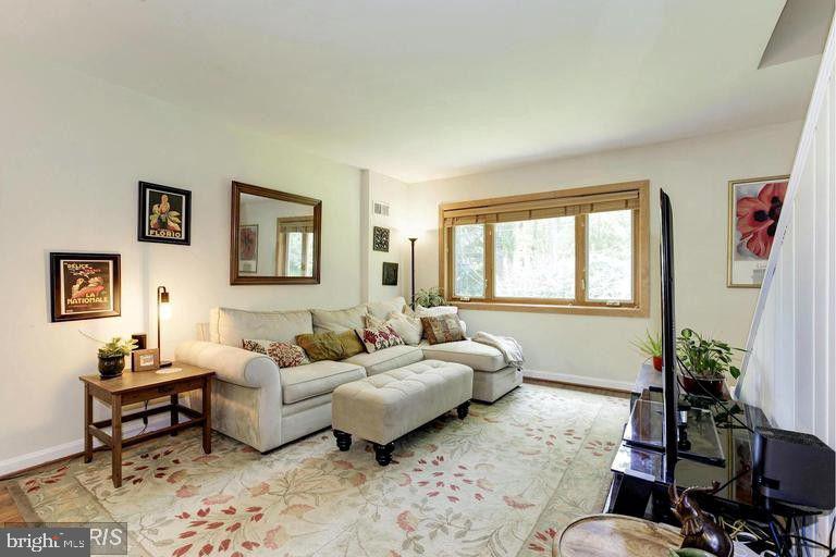5320 Pooks Hill Road, Unit 30553 Bethesda, MD 20814 - Photo 11 of 12