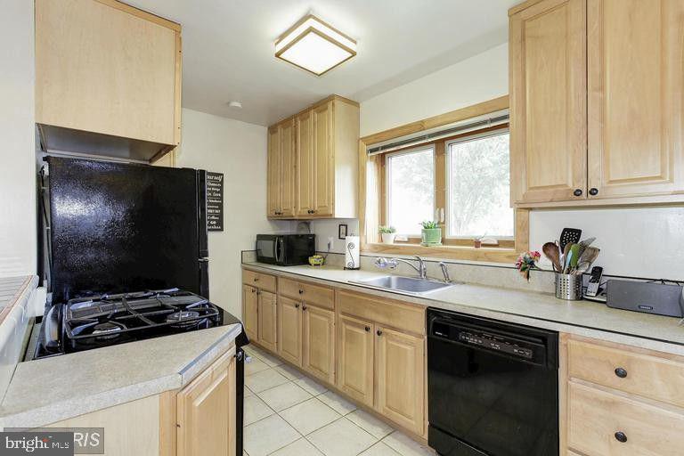 5320 Pooks Hill Road, Unit 30553 Bethesda, MD 20814 - Photo 2 of 12