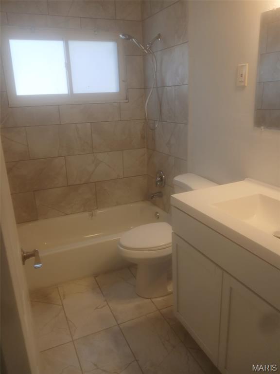 1157 Scott Street St. Louis, MO 63138 - Photo 2 of 10