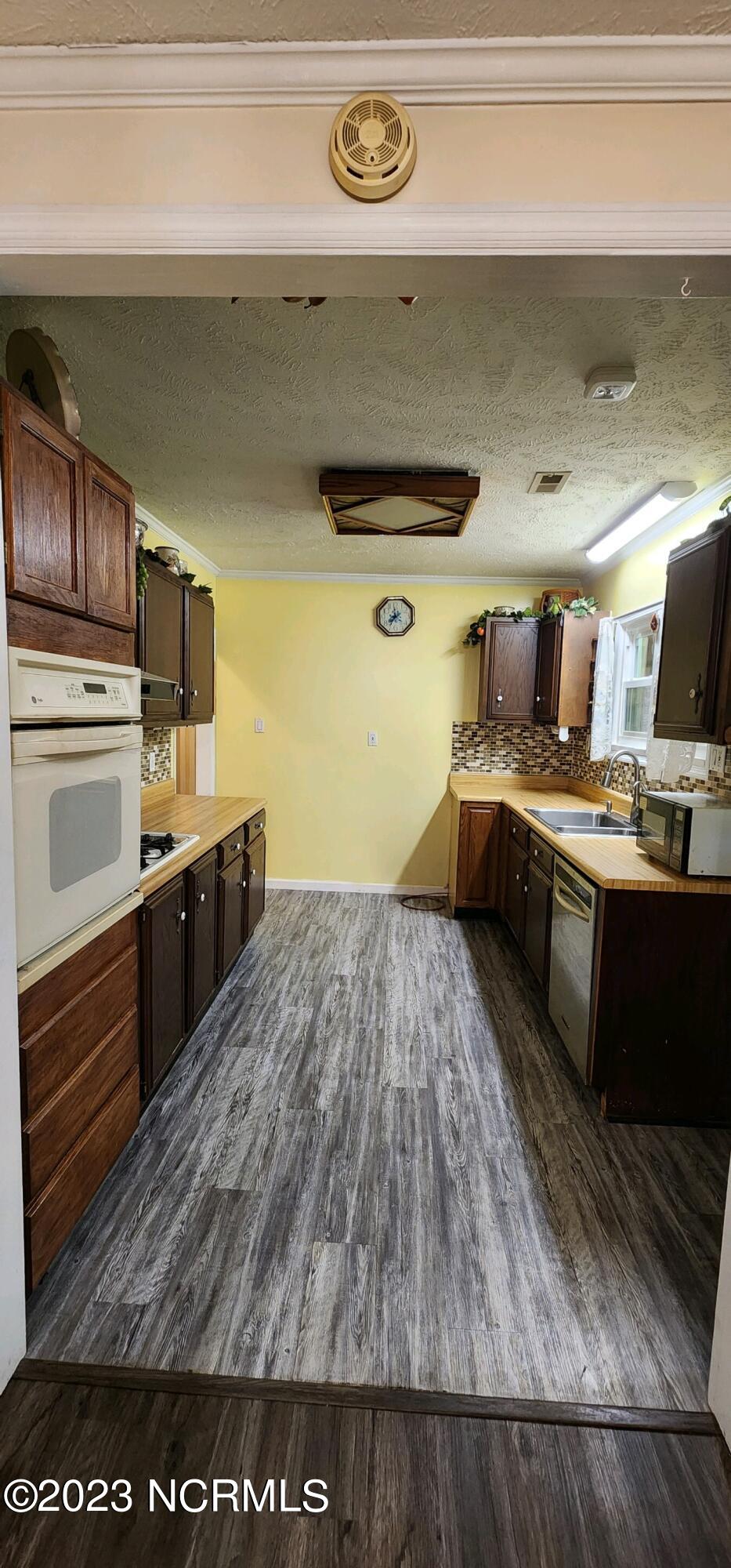 198 Merritt Road Chadbourn, NC 28431 - Photo 6 of 16 198 Merritt Road