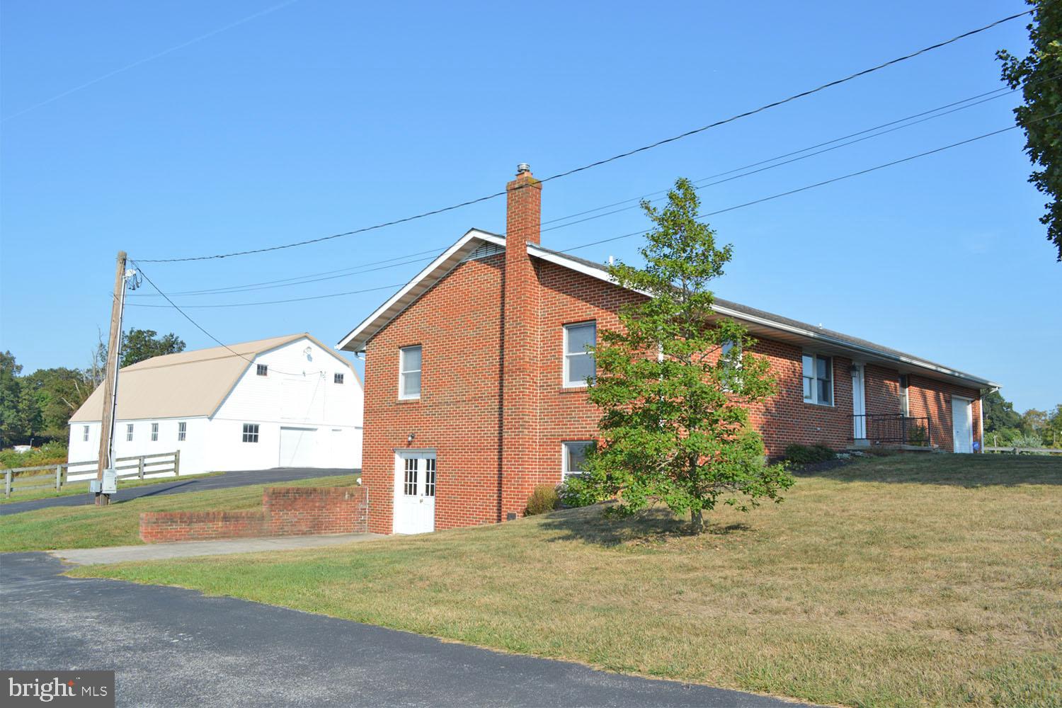 8420 Chestnut Grove Road Frederick, MD 21701 - Photo 4 of 83 Gallery Image 4