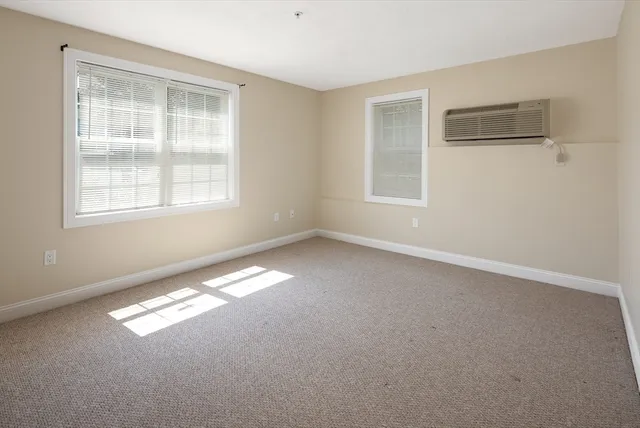 a view of empty room with window